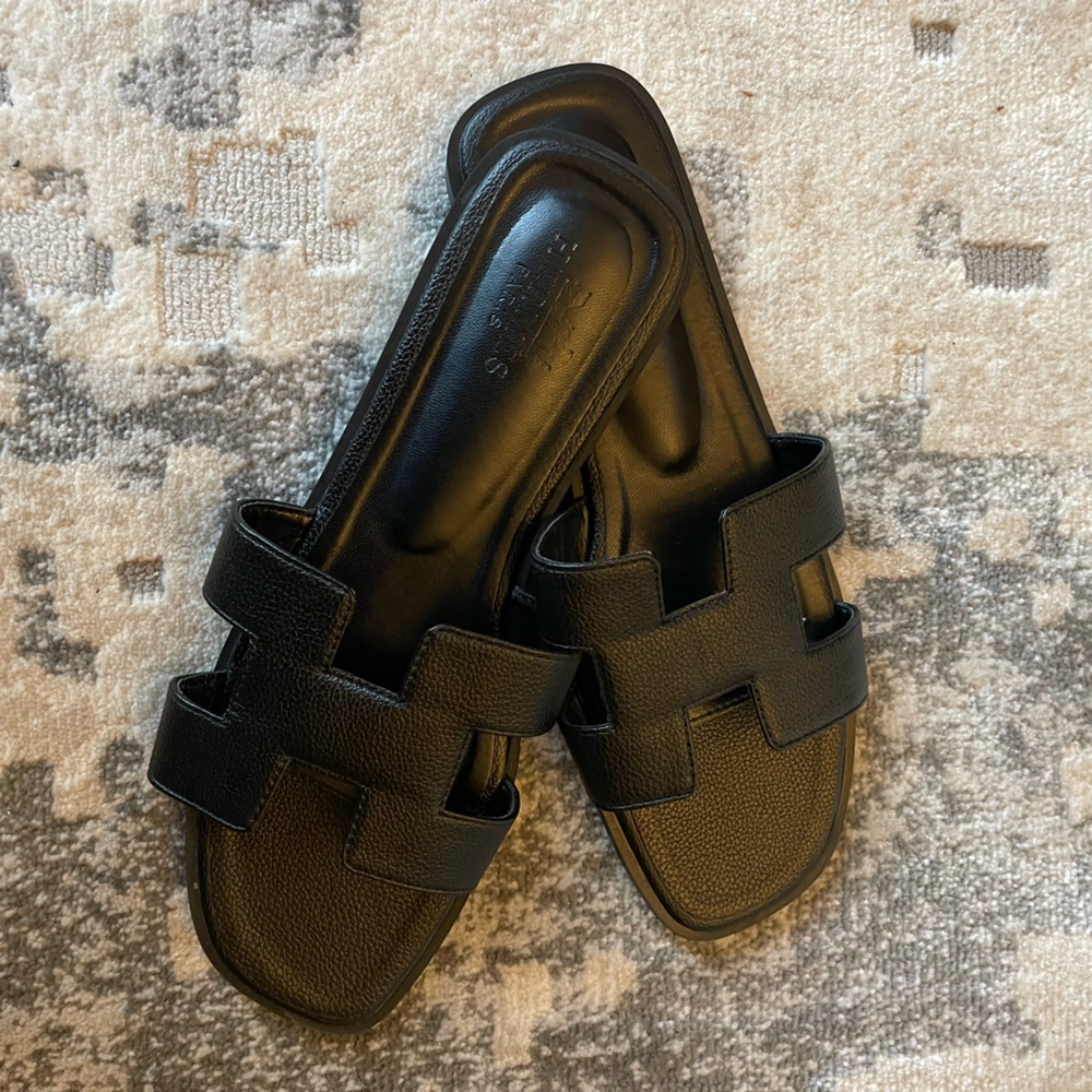 Hermès Black Oran Sandals